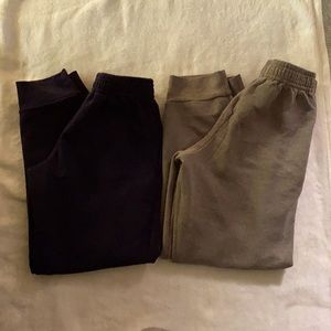 Lot of 2 sweatpants